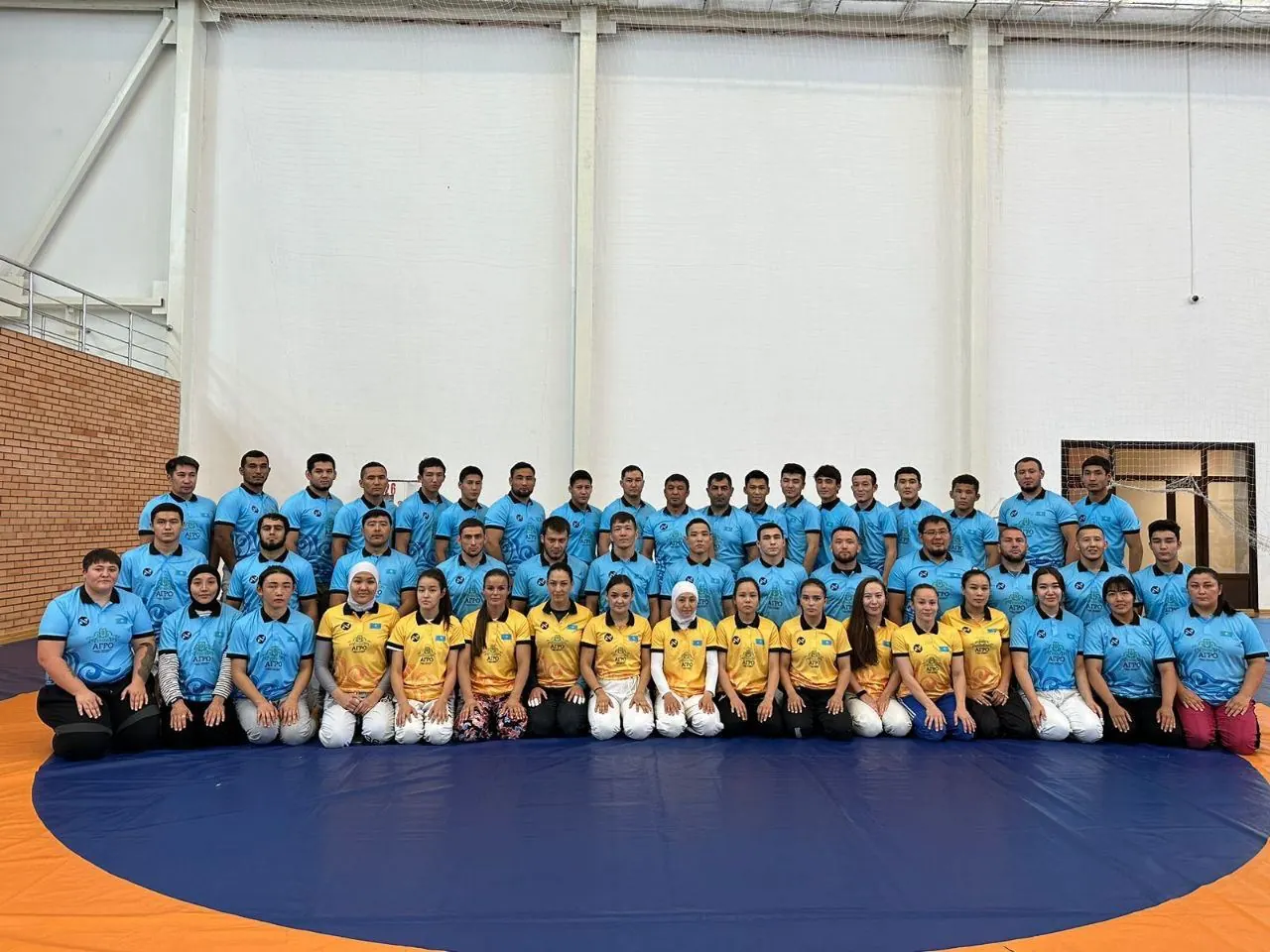 Wrestling club in CDX uniforms